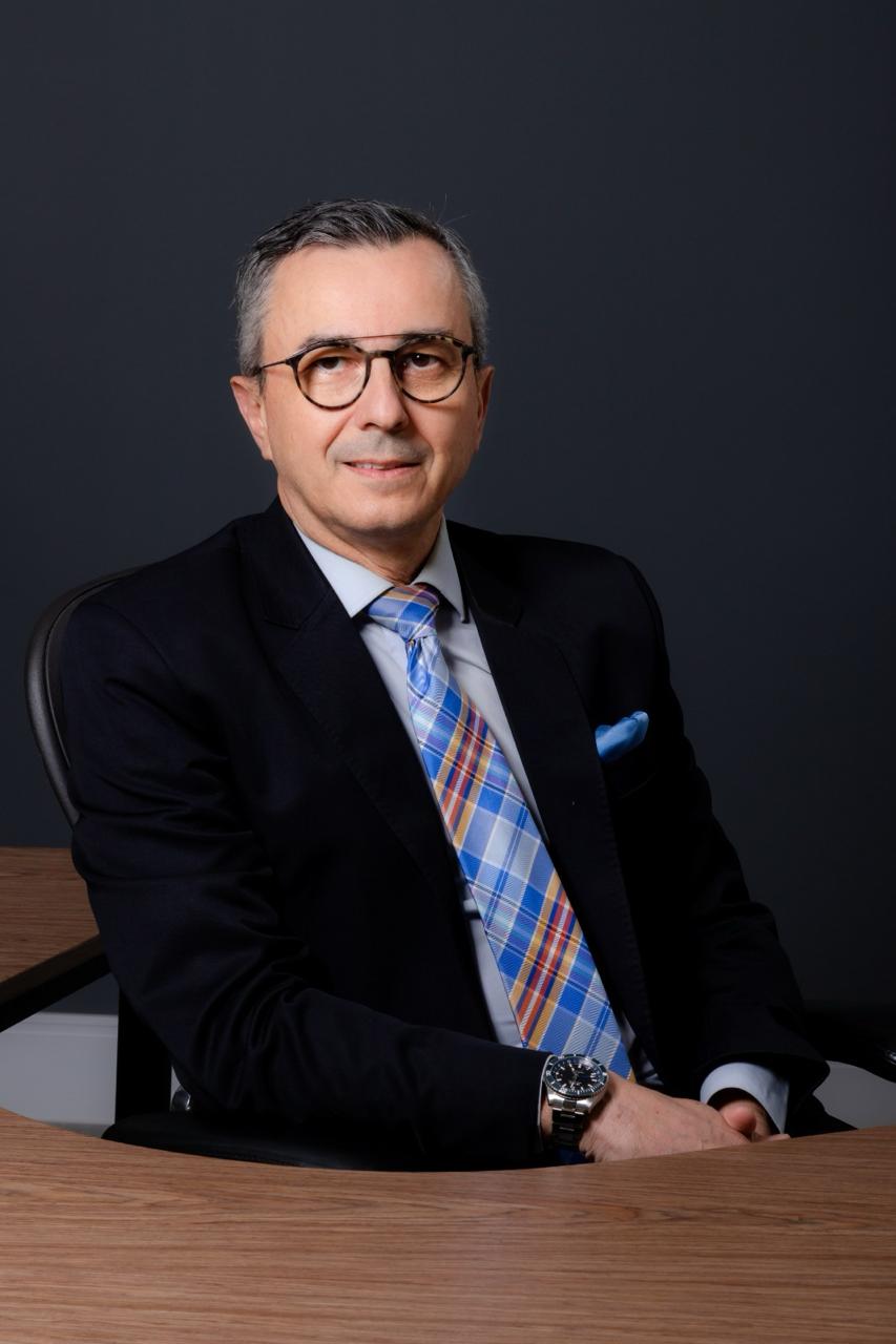 Luiz Philipe MolinaProf